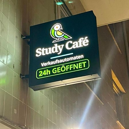 Neu Wunderschoenenes Weisses Apartament Am Schloessle Zentrum Goldstadt بفورتسهايم المظهر الخارجي الصورة