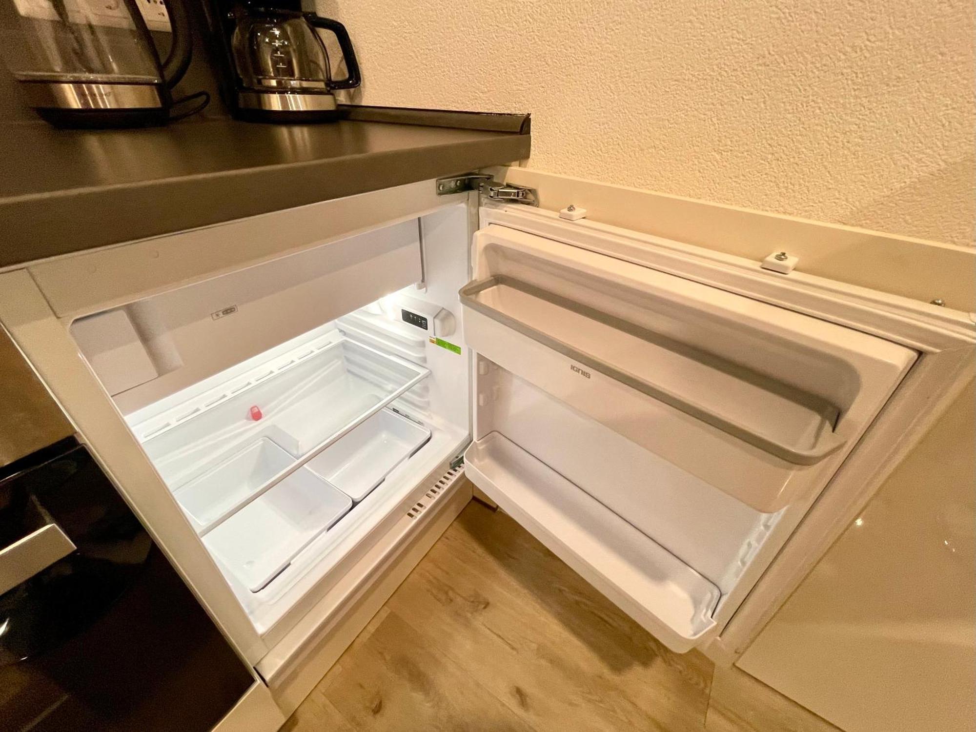 Neu Wunderschoenenes Weisses Apartament Am Schloessle Zentrum Goldstadt بفورتسهايم المظهر الخارجي الصورة