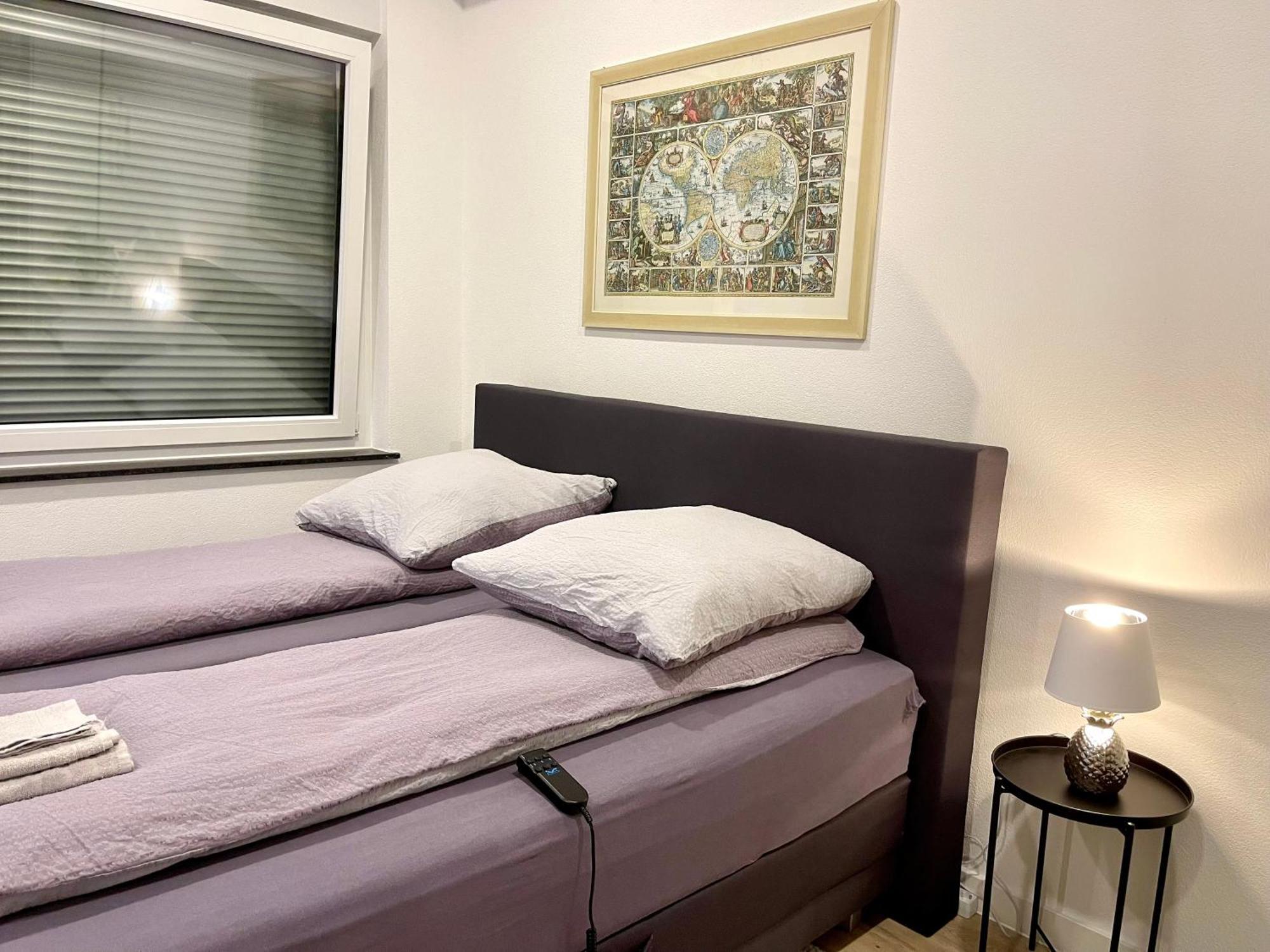 Neu Wunderschoenenes Weisses Apartament Am Schloessle Zentrum Goldstadt بفورتسهايم المظهر الخارجي الصورة