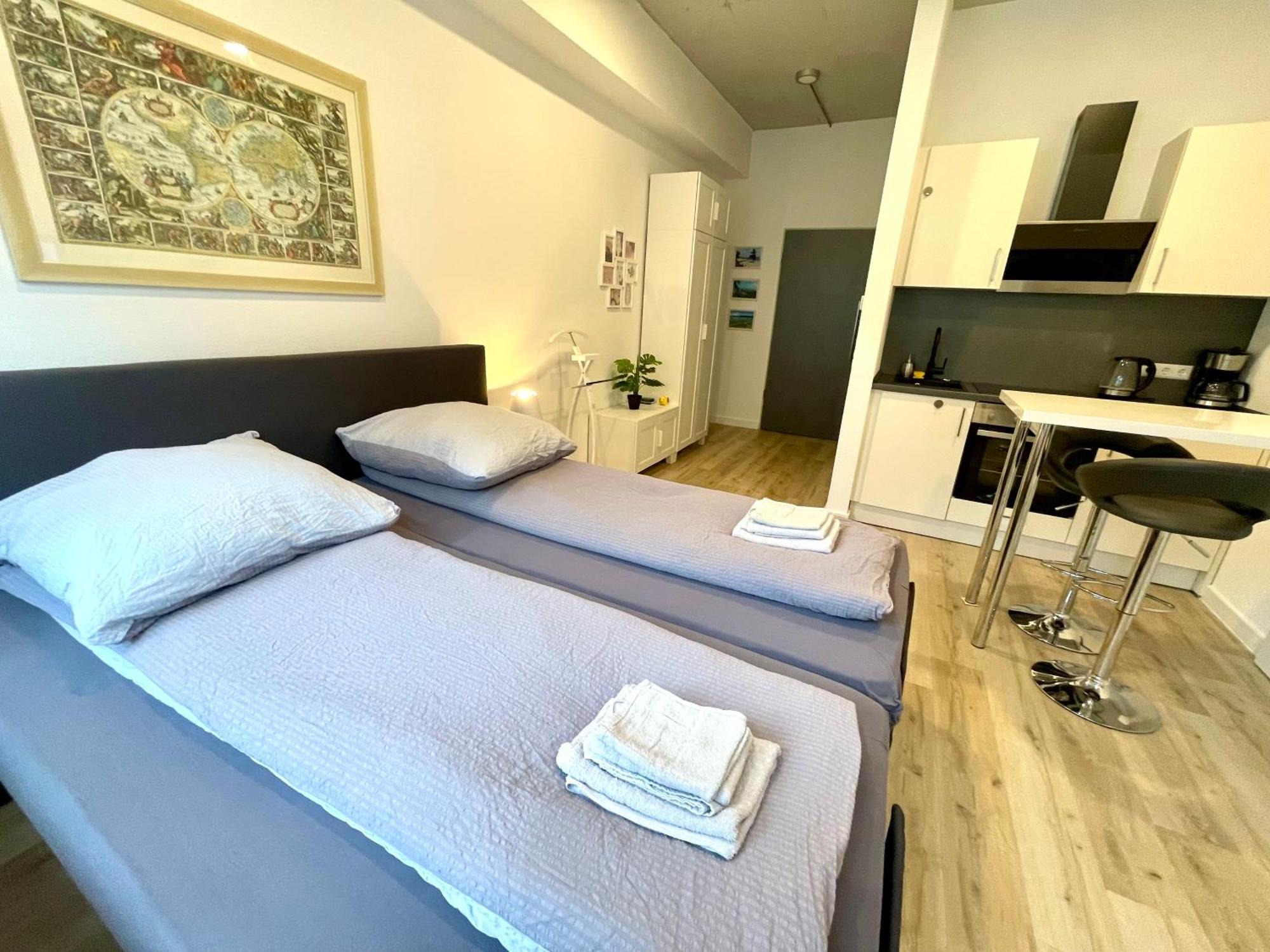 Neu Wunderschoenenes Weisses Apartament Am Schloessle Zentrum Goldstadt بفورتسهايم المظهر الخارجي الصورة